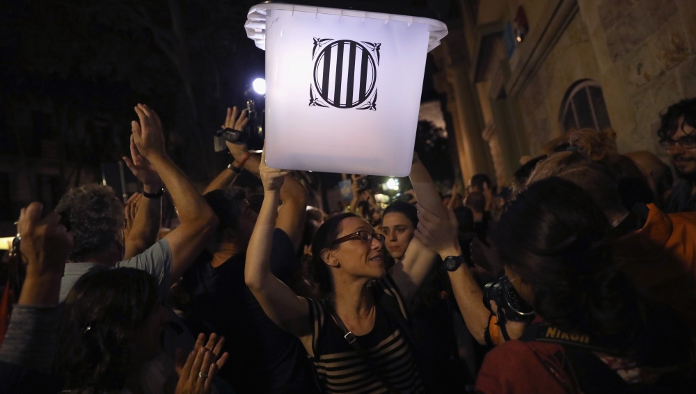 El pasado viernes, tanto la Fiscalía como la Abogacía del Estado, emitieron sendos escritos con sus peticiones de condena para los presos políticos independentistas catalanes, así como para la cúpula…