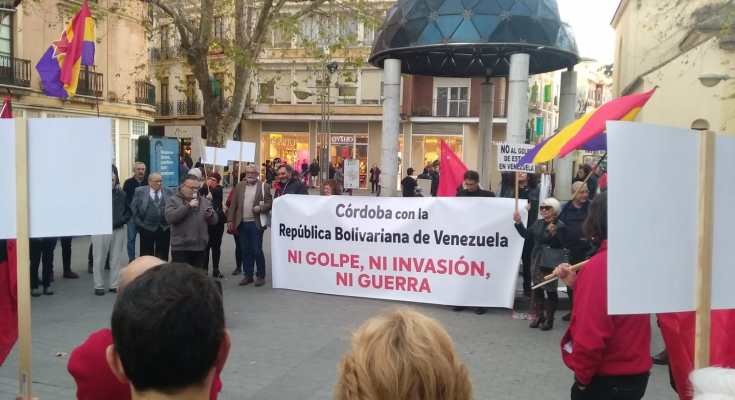  
El pasado sábado 9 de febrero el Partido Comunista Obrero Español, así como el Frente Único del Pueblo, asistieron a la concentración convocada por la Plataforma de solidaridad con la…