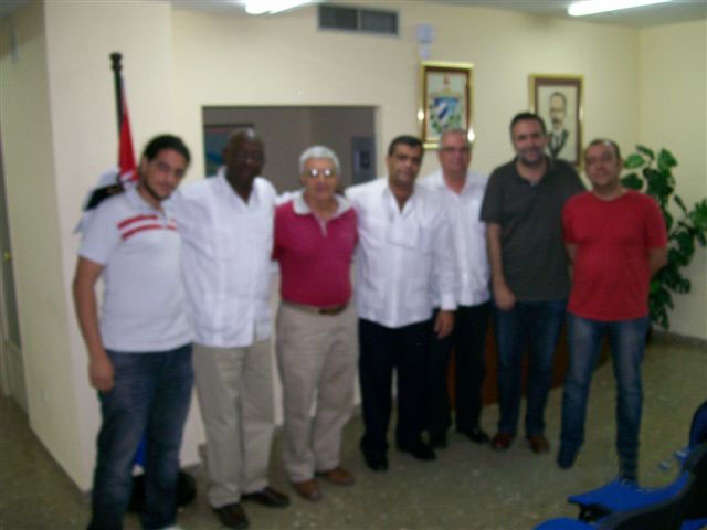A propuesta de los compañeros cubanos, el pasado lunes día 23 de septiembre, tuvo lugar un encuentro bilateral entre funcionarios del Comité Central del Partido Comunista de Cuba y una…