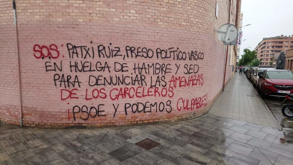 Reproducimos a continuación íntegramente la carta escrita desde la cárcel de Murcia II por Patxi Ruiz:

“Euskaldun herriari, prisión de Murcia IItik!! También dirigida a tod@s los pres@s politic@s, sin distinciones…